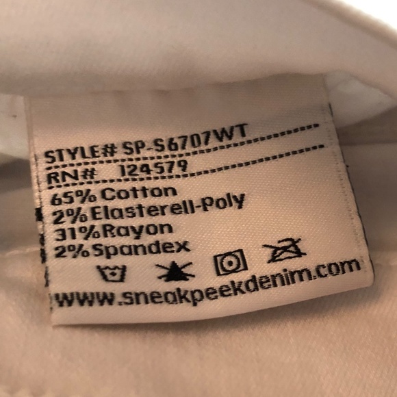 Sneak Peek White Ripped Jean Shorts Women Size Medium - Picture 4 of 4